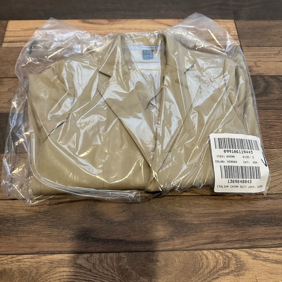 Jcrew Boys' Ludlow suit jacket in Italian chino
Item AW200 Size 3 - Picture 2 of 2